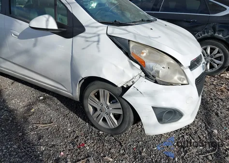 2015 Chevrolet Spark 1Lt Cvt z USA, uszkodzony, nr VIN KL8CD6S92FC734848